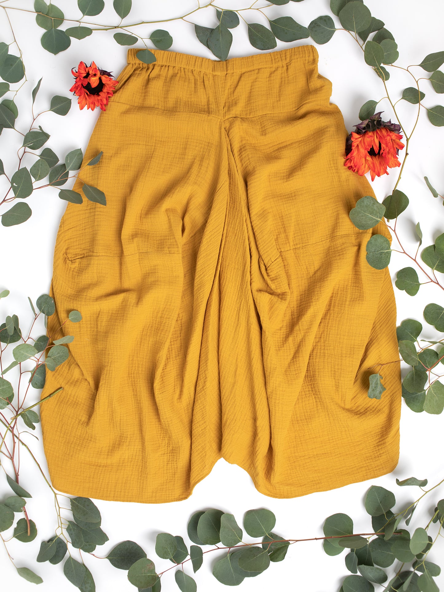 Women's Fashion: Fun Skirt in Sustainable Organic Cotton XS-XL, Swingy with a mini train in the back for that Vintage Divine Goddess Natural Mermaid vibe, wear for Fun Times at the beach, in the woods, at brunch, on vacation, for travel, events, weddings... because it just looks good on everyone!