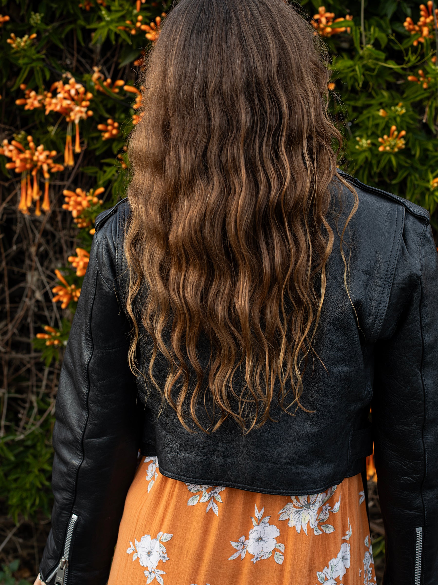 Vintage Cropped Black Leather Motorcycle Jacket (1970s). Black 100% genuine leather. Rare 'Leather Gold' Brand. London Boston Label. Quilted black nylon lining. Slightly cropped.
Great condition.YKK original zippers.
Vintage size M. Sourced in Los Angeles, California.