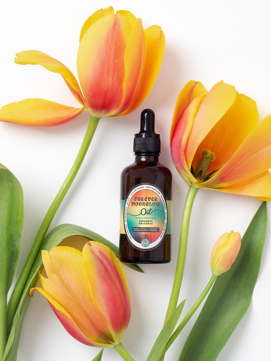 Forever Moonglow Organic Original Face & Body Oil, Protects the skin's lipid layer, Supports collagen + elastin, Encourages cell turnover, Increases hydration, Reduces inflammation, Moisturizes, Brightens skin tone, Provides important antioxidants, Handmade in small batches, Made in California.